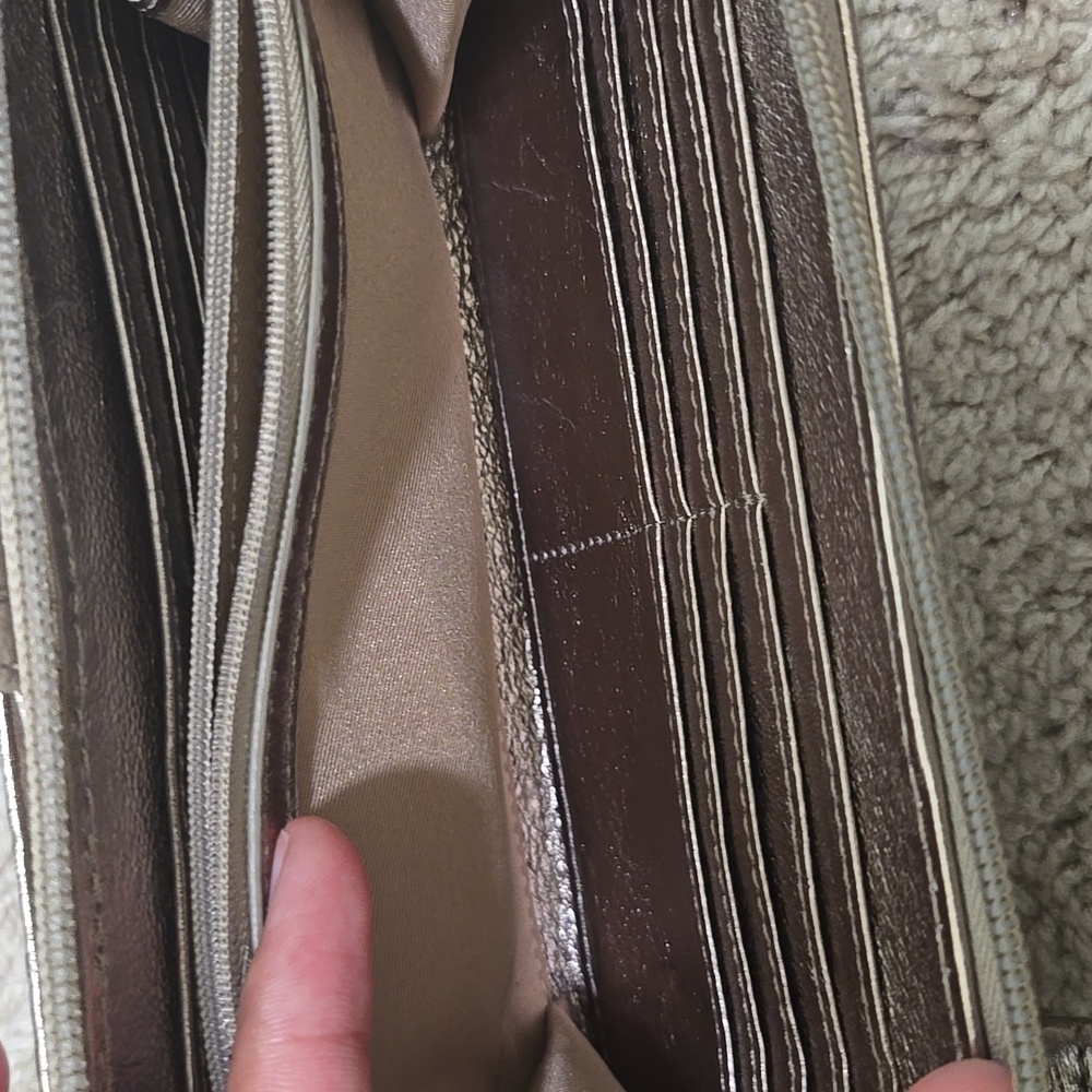 Like New The Sak Gold Metallic Wallet with Strap - Picture 4 of 12